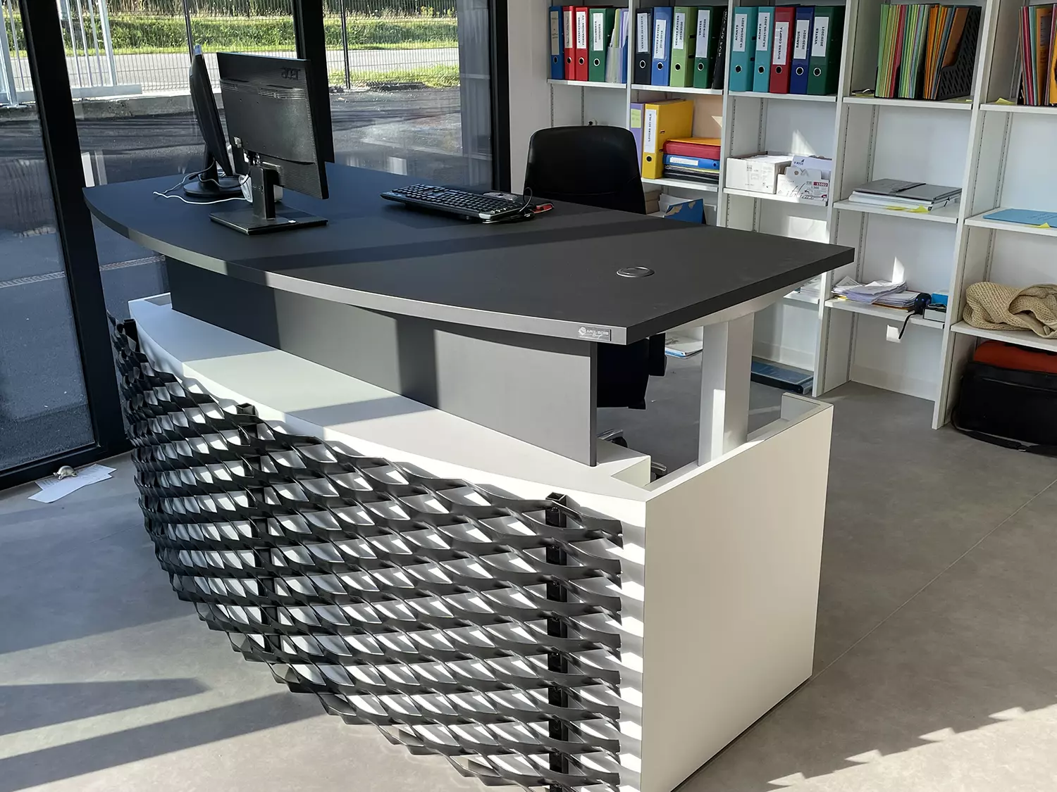 bureau professionnel à hauteur réglable