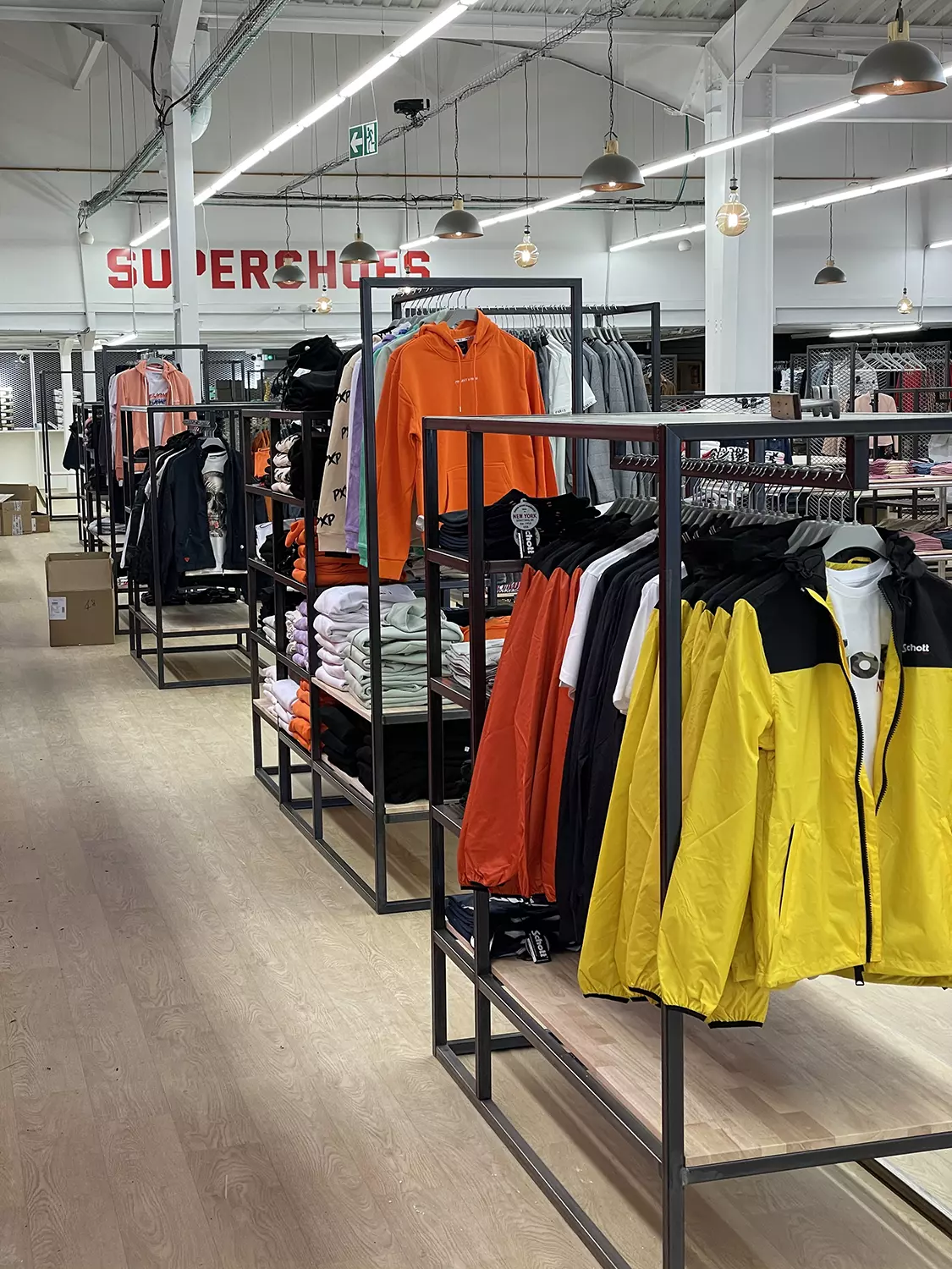 Agencement magasin de vêtement à Pontivy