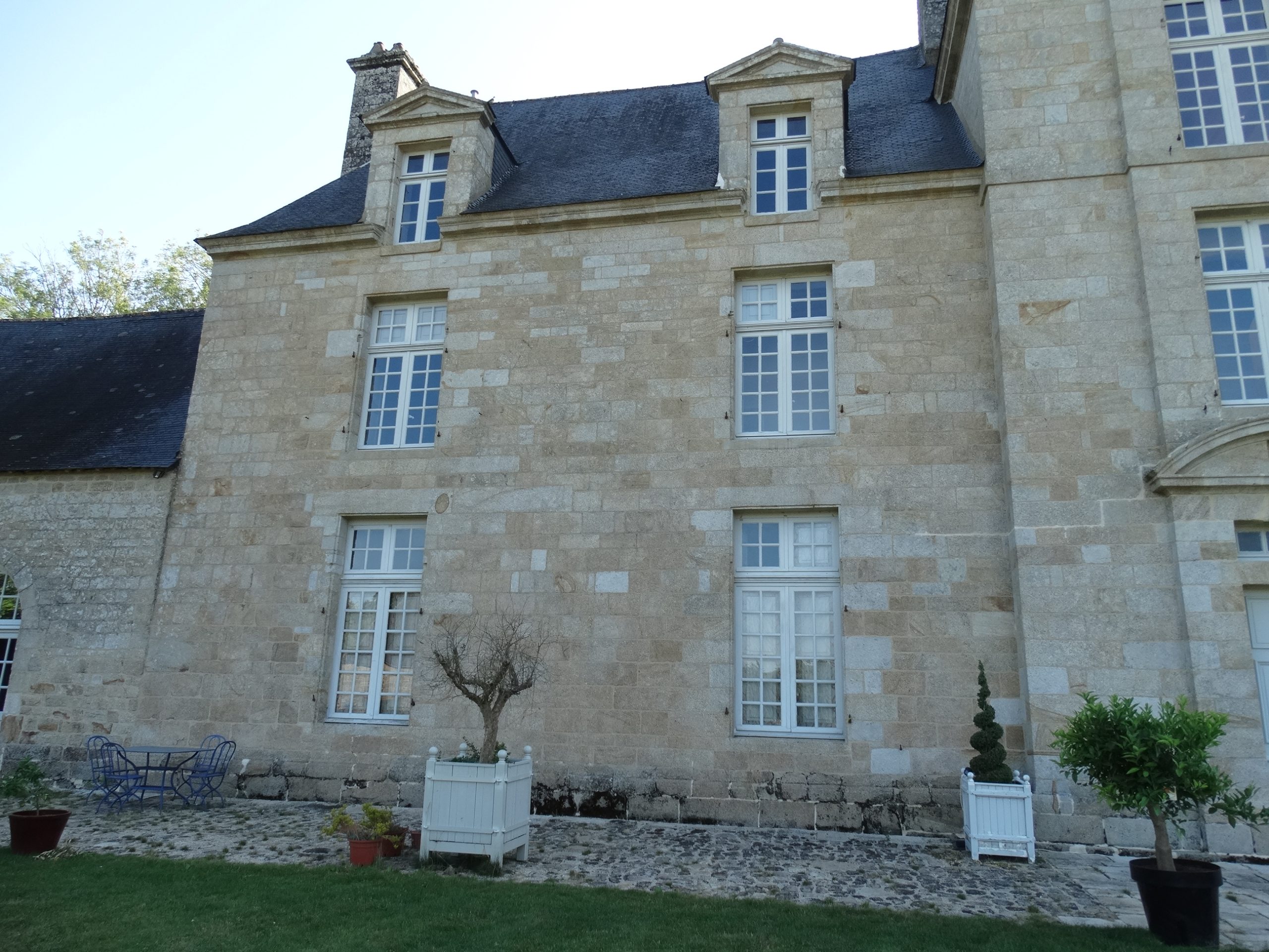 Restauration de fenêtres à Lignol