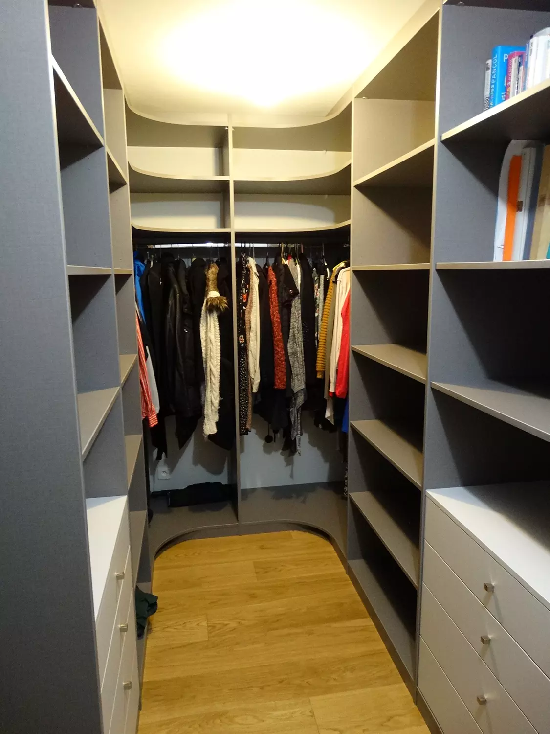 Agencement d'un dressing sur mesure