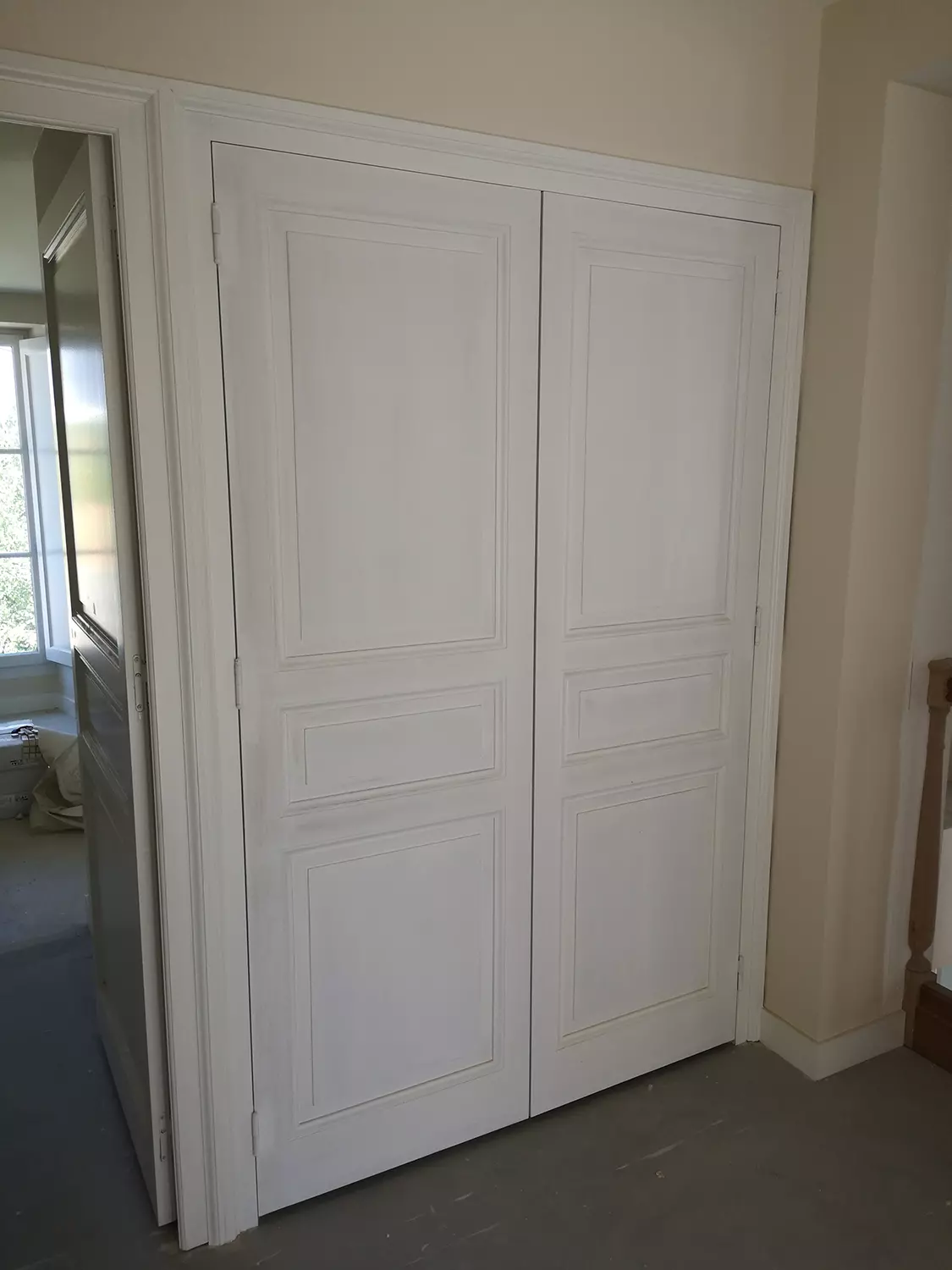 Porte de placard en bois