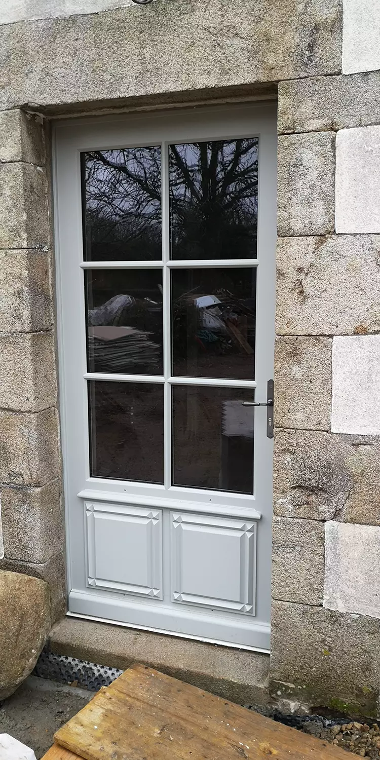 Porte d'entrée extérieure vitrée