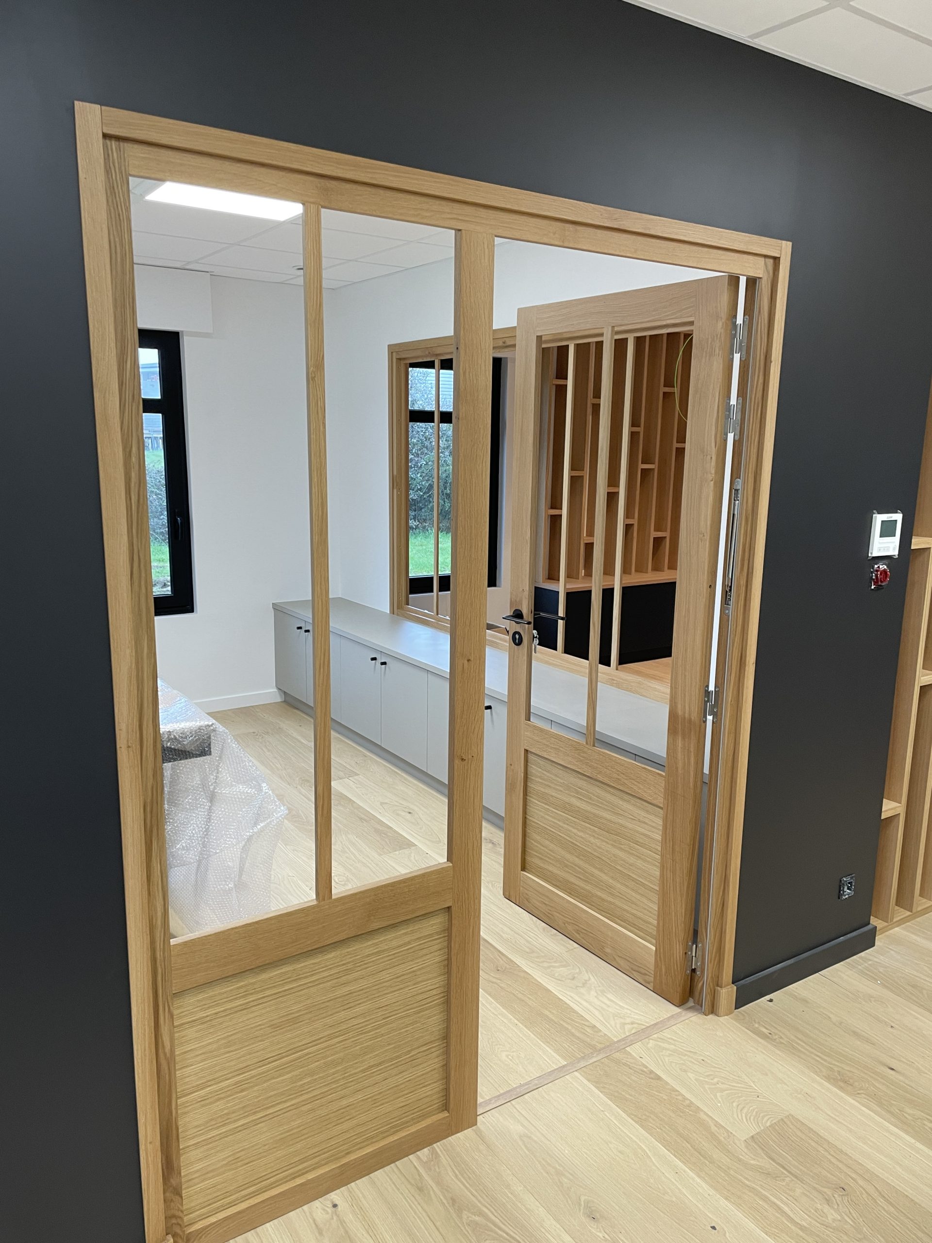 Porte intérieure et verrière en chêne