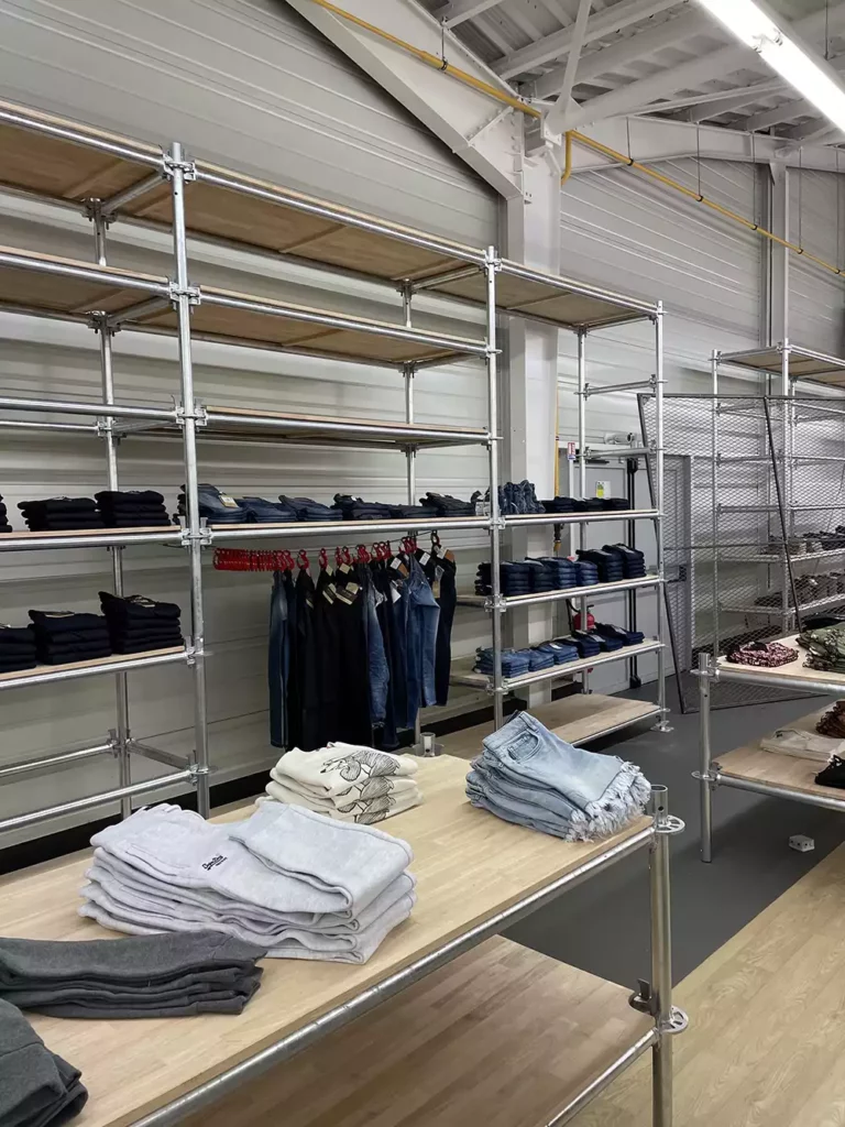 Superstore Pontivy realisations Art Bois Concept min